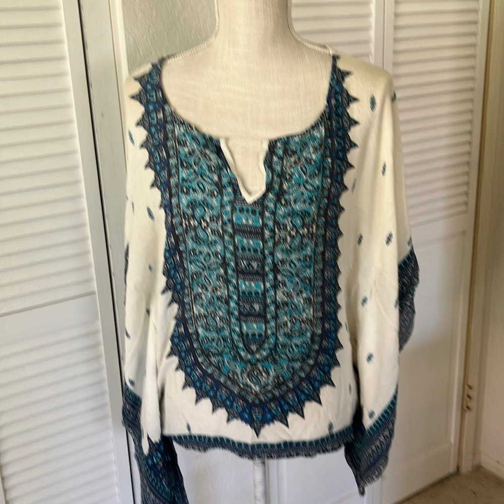 Forever 21 White and Blue Graphic Bohemian Tunic